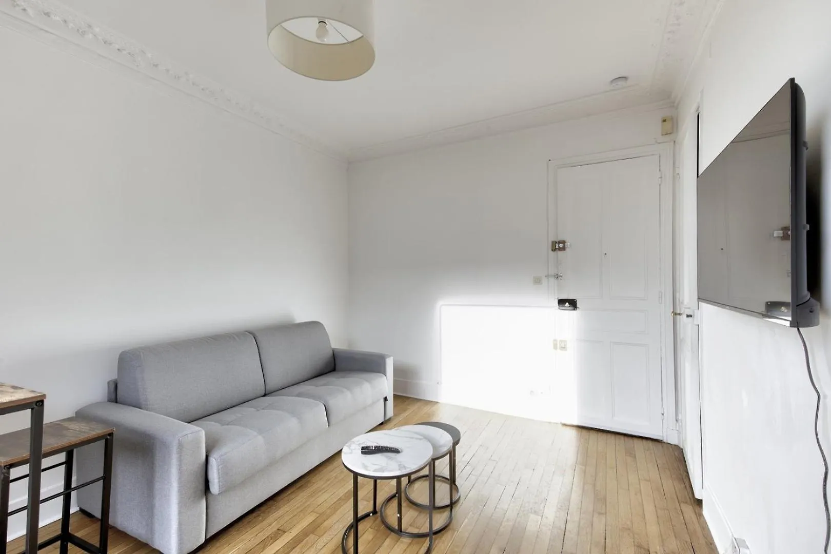568 Suite Dulong - Superbe Studio Parisien Apartment