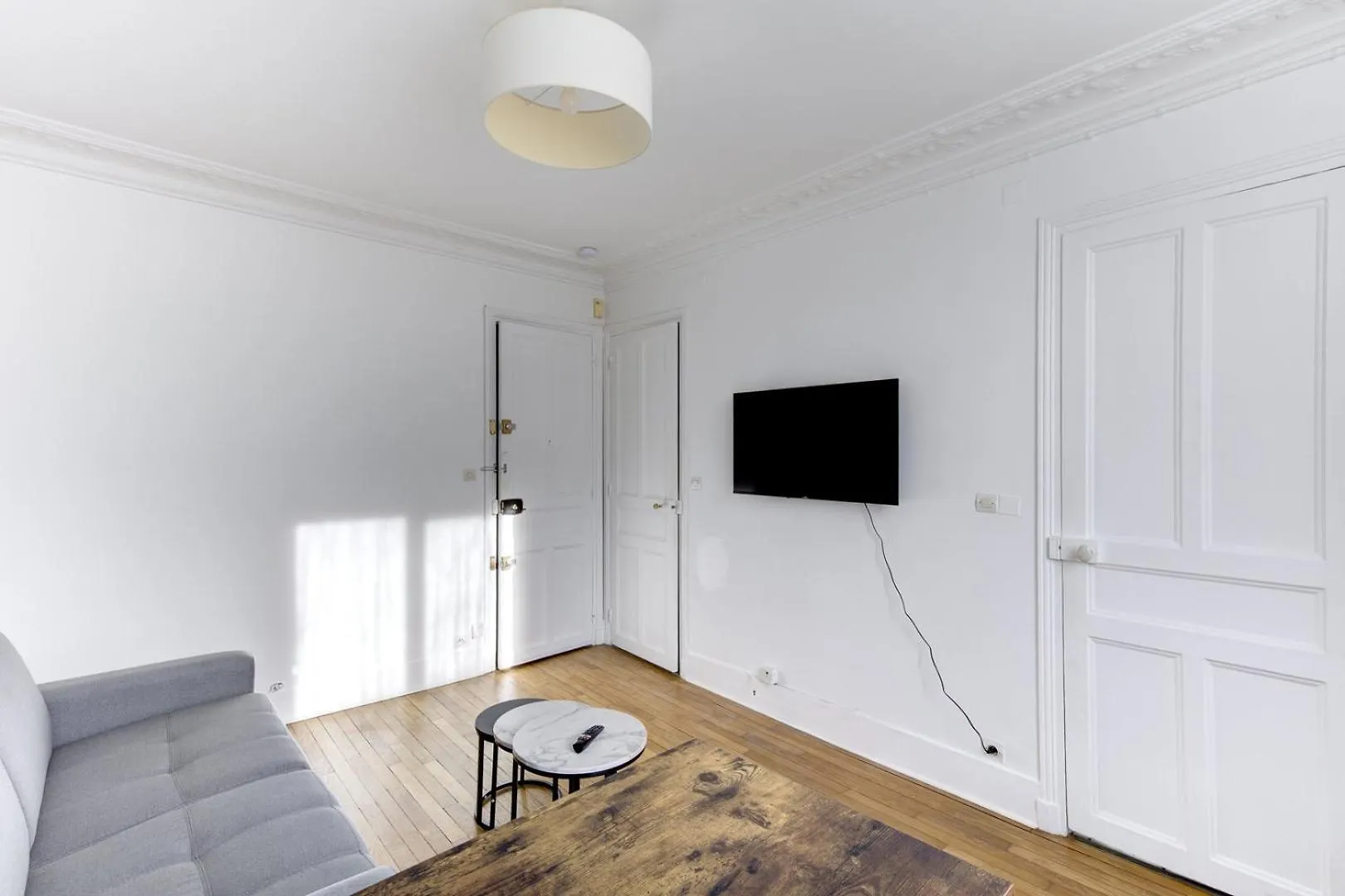 568 Suite Dulong - Superbe Studio Parisien